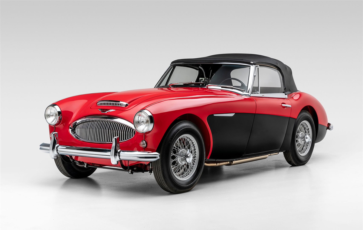Colorado Red with black accents 1962 Austin-Healey 3000 Mk II BJ7 available at RM Sotheby's Arizona Live Auction 2021